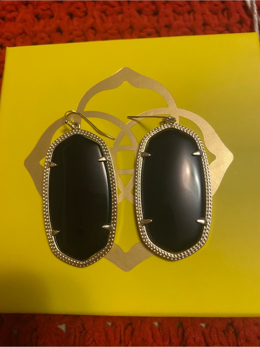 Kendra Scott Black Elle Drop Earrings in Silver